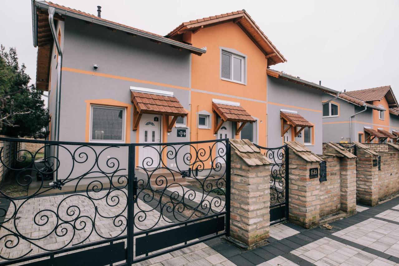Tulip Guest House Ii. Palić Eksteriør billede